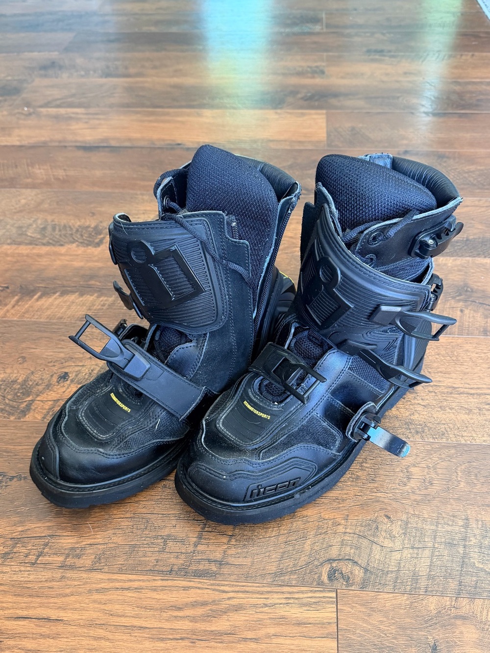 ICON Field Armor Motorcycle Boots